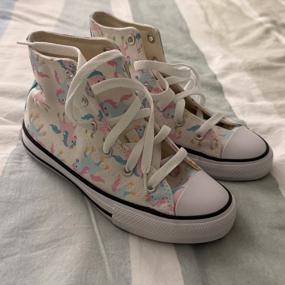 Converse kids unicorn high tops sz 1 NEW